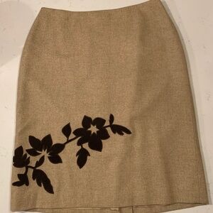 Ann Taylor LOFT - Women’s Wool Skirt Size 6